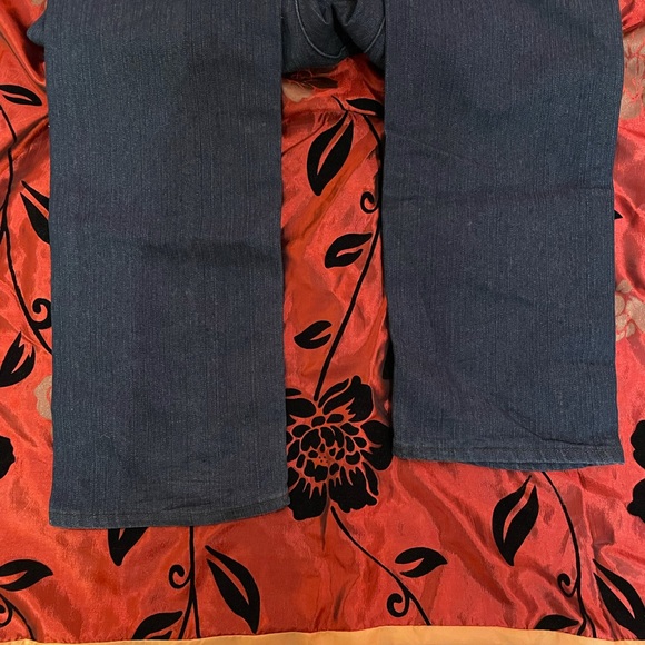 ** SOLD ** - Picture 6 of 7